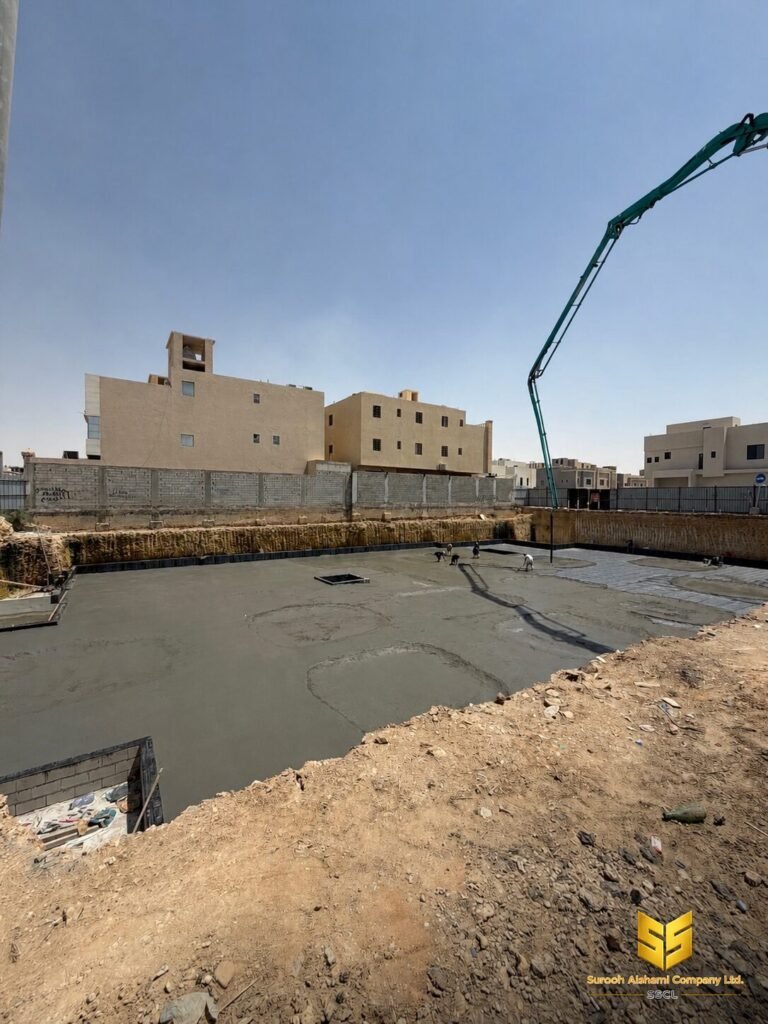 تنفيذ صبة نظافة باستخدام مضخة الخرسانة ضمن مشاريع شركة صروح الشامي في حي العارض بالرياض